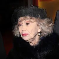 Светлана Немоляева