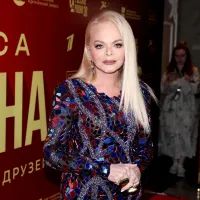 Лариса Долина