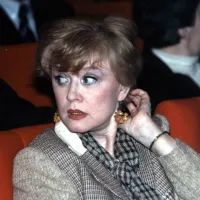 Вера Алентова