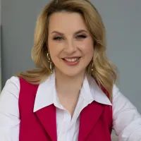 Ирина Слуцкая