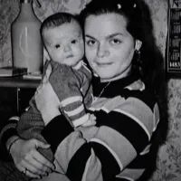 Лариса Долина