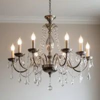 Блестит как новая: лайфхаки для чистой люстры