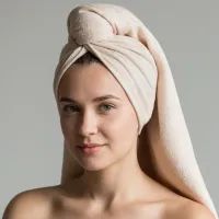 Купила дорогущее полотенце для волос, а оказалось зря! Трихолог Кандинская рассказала, стоит ли покупать модные полотенца для волос