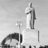 Памятник Сталину на ВСХВ