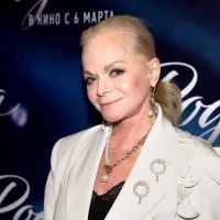 Лариса Долина