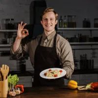 Повар, приготовление еды