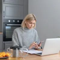 Работа, дом