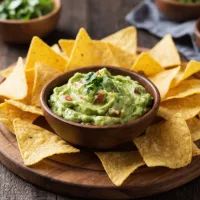 В чём настоящая польза гуакамоле и почему я ем его без угрызений совести: мексиканская закуска оказалась суперфудом