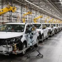 Конвейерная линия сборки автомобилей