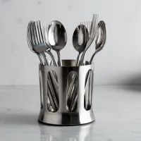 Всегда думала, что держатель для лопаток и так чистый — пока не увидела, что там внутри