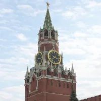 Спасская башня в солнечный день