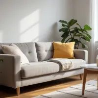 Перепробовала всё, а оказалось — лучший пятновыводитель для дивана уже был на кухне