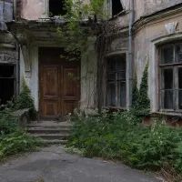 Заброшенная усадьба