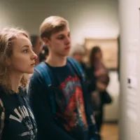 Люди, картина