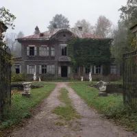 Заброшенная усадьба