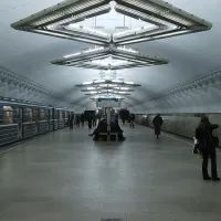 Станция метро Тульская