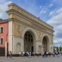 Станция метро Добрынинская