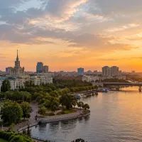 Город