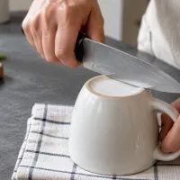 Нож и кружка