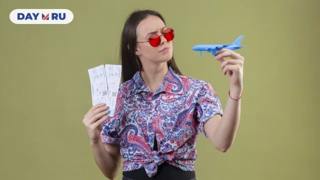 Девушка и самолет