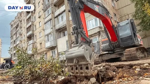 Безобразие во дворе Безобразие во дворе