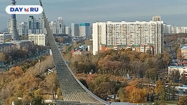 памятник Покорителям космоса памятник Покорителям космоса