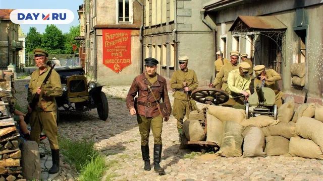 Кадр из фильма "Господа офицеры"