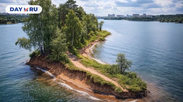 «Ползущий берег»