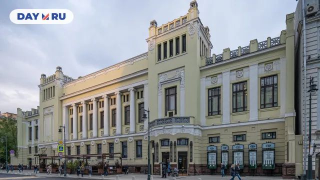 Здание театра Ленком Марка Захарова в Москве