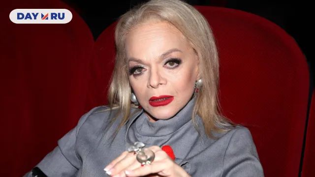 Лариса Долина