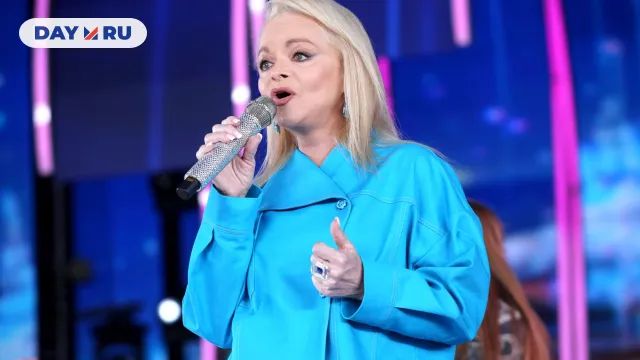 Лариса Долина