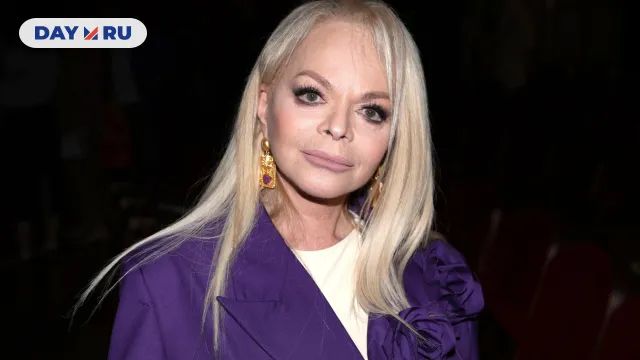 Лариса Долина