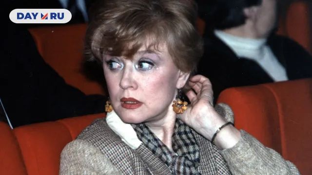 Вера Алентова