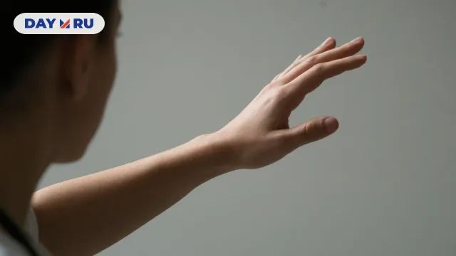 Рука человека