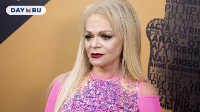 Лариса Долина