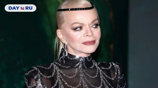 Лариса Долина