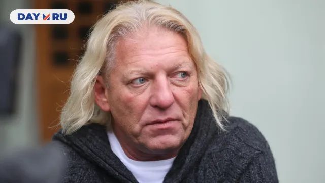 Александр Олейников