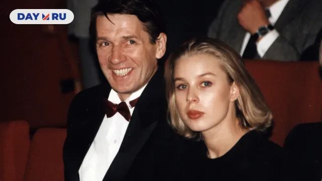 Александр Абдулов с супругой