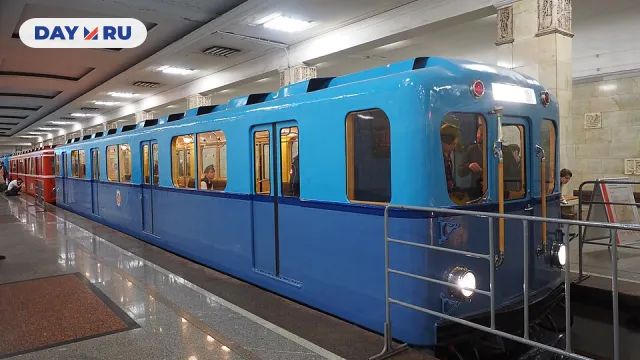 Поезд метро