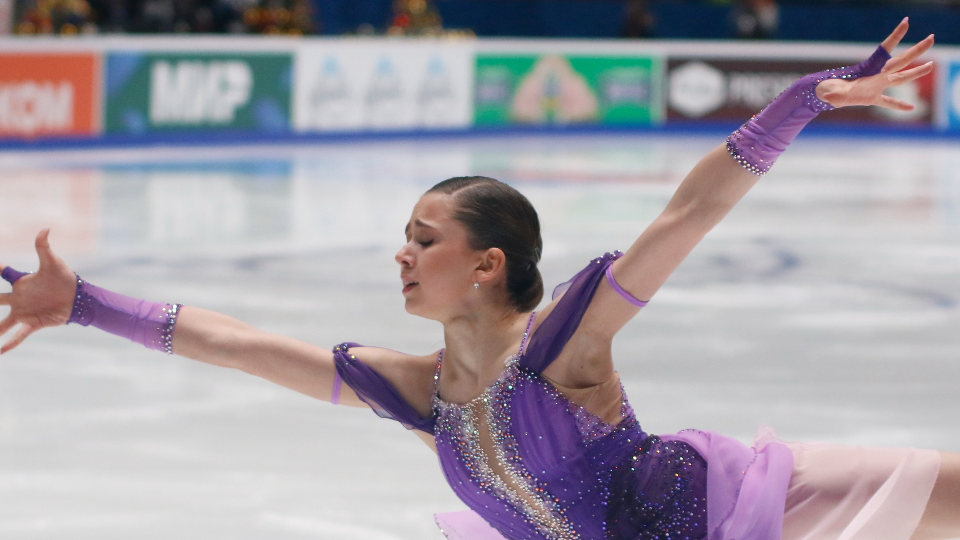 Валиева сколько. Камила Валиева Чемпионат Европы 2022. Камила Валиева фигуристка. Камила Валиева фигурное катание.